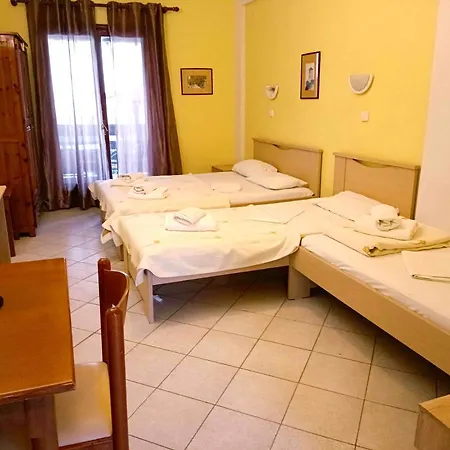 Finikas Apartment Polychrono